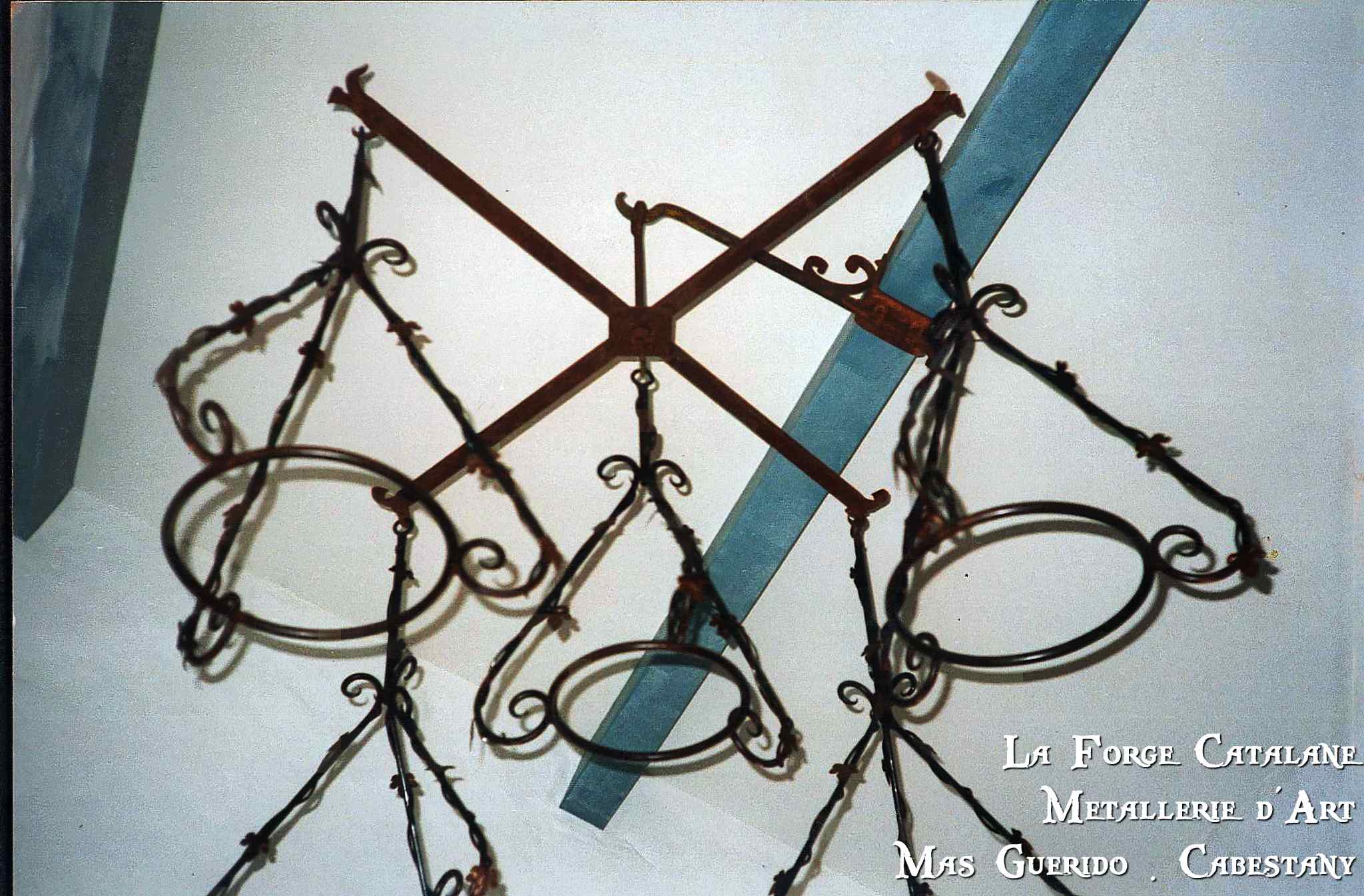 lustre a l'ancienne   forge catalane.jpg